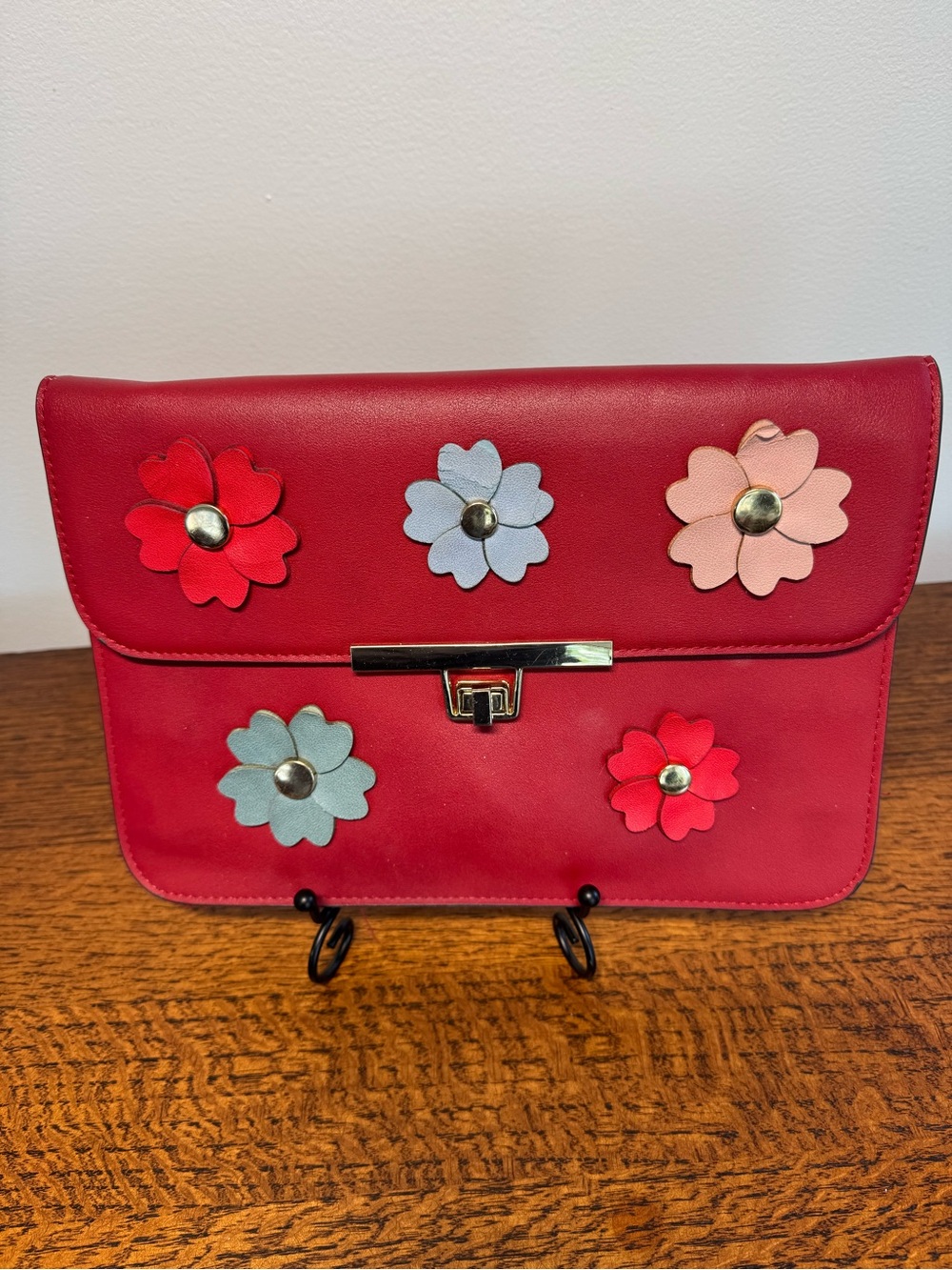 Vibrant 3-D Red Leather Crossbody Bag with Multicolor Floral Appliqués - Picture 4 of 13